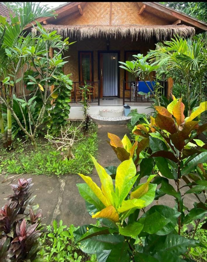Kubu Artha Bungalow Nusa Penida Ped Buitenkant foto