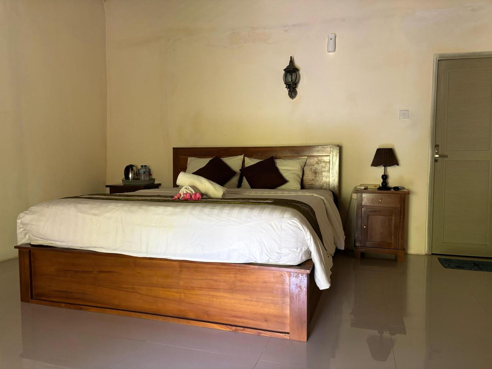 Kubu Artha Bungalow Nusa Penida Ped Buitenkant foto