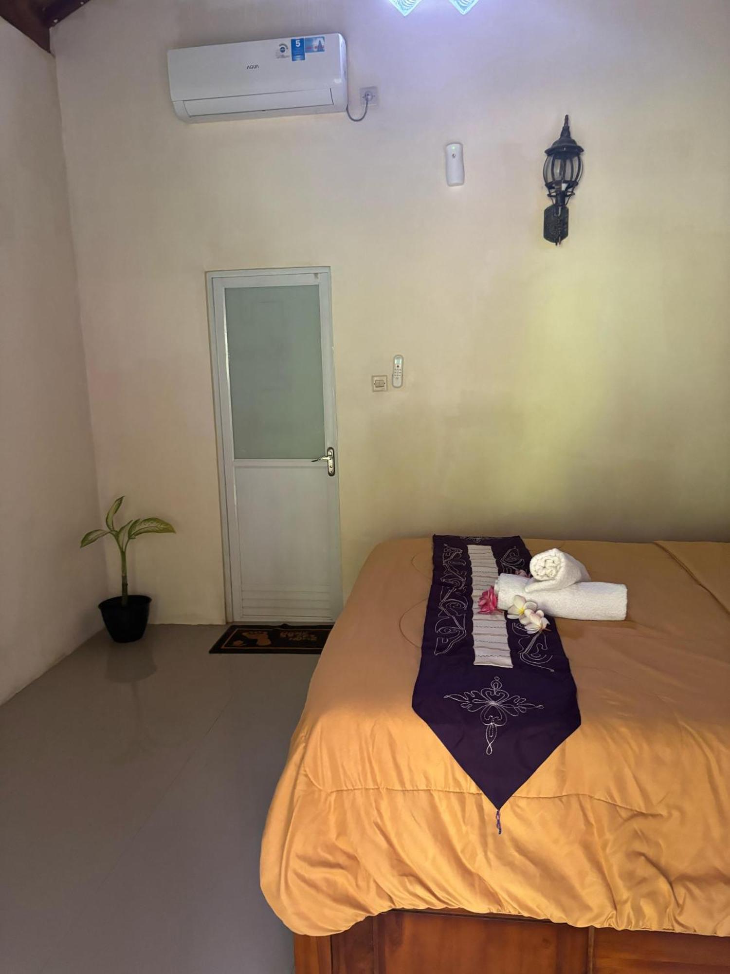 Kubu Artha Bungalow Nusa Penida Ped Buitenkant foto